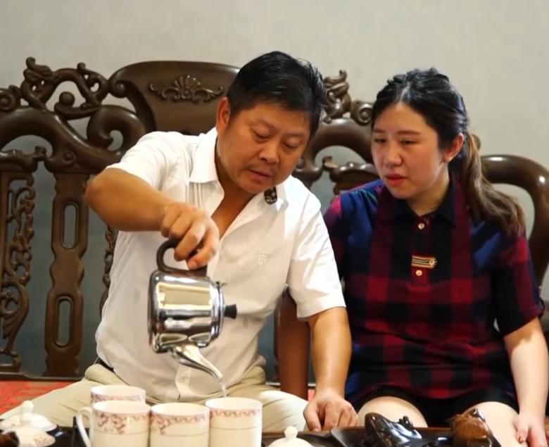 广东一富家女，接手父亲生意，养殖鳗鱼1年，靠4大招年入10亿