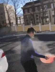 搞笑趣图:父亲是不是都比儿子聪明，爱迪生的爸爸怎么没发明灯泡