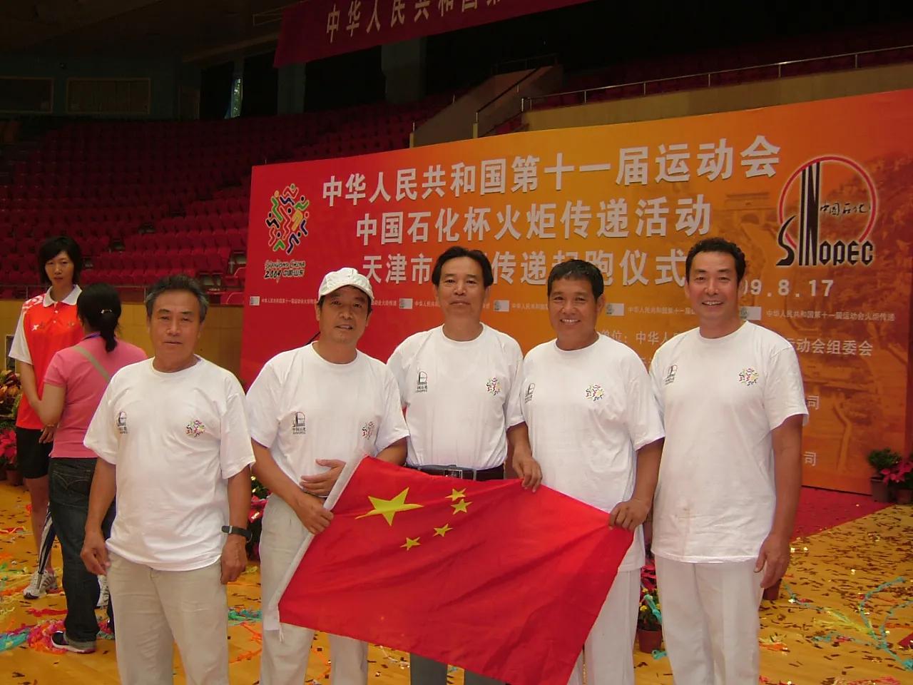 天津有个酷爱体育运动,为体育事业做贡献的老人——解德栋教练