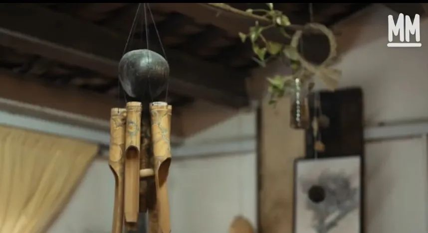 这对香港情侣过“穷酸”生活上瘾！废品做家具，引来144万人围观