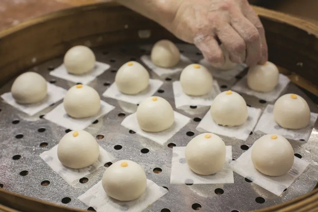 香港没有一个人，在九月中秋买月饼