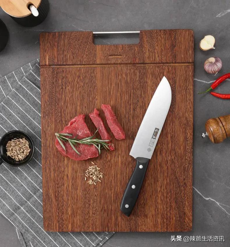 皂角木好还是铁树木料好做菜板,长久耐用最好的菜板是什么木料