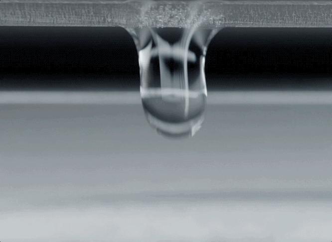 戴森吸尘器配的洗地刷头是正品吗,戴森吸尘器有洗地的功能吗