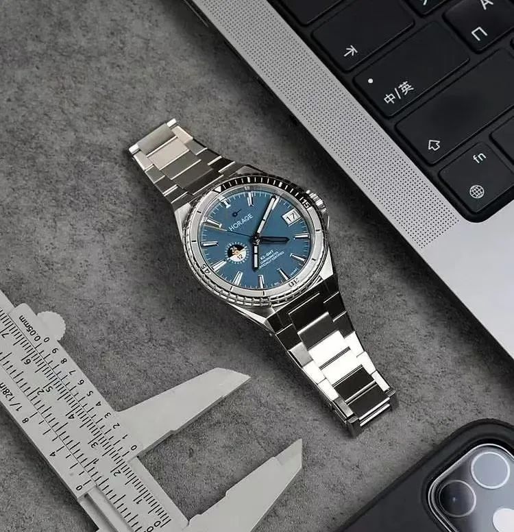 六万的新款相机,六千左右徕卡