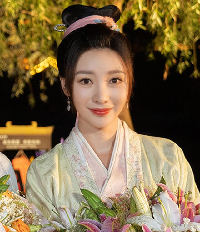 假借拍戏之名公然“揩油”,摸胸、抓臀、脱外衣,该管管了