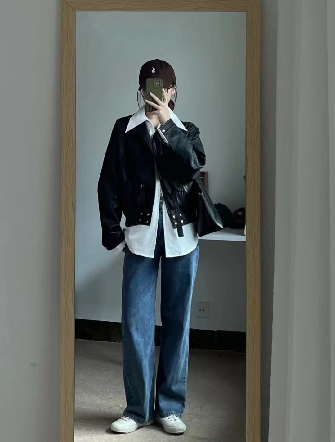 黑色皮衣套装甜酷风,皮衣复古风穿搭