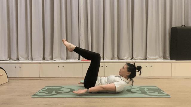 女生例假腰疼是什么原因引起的,女生例假期间腰痛怎么缓解