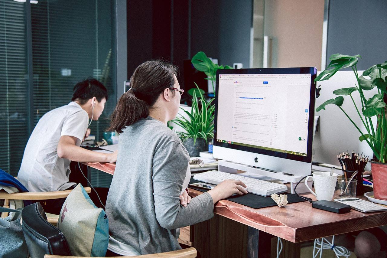 平面设计学习课程平面设计专业,中专学计算机平面设计专业前景好