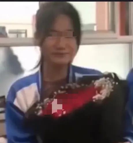 男生高考前表白女生,男孩高考前夕向女孩表白