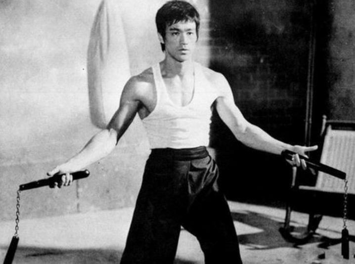 李小龙死因至今未解之谜,揭秘李小龙死亡谜团