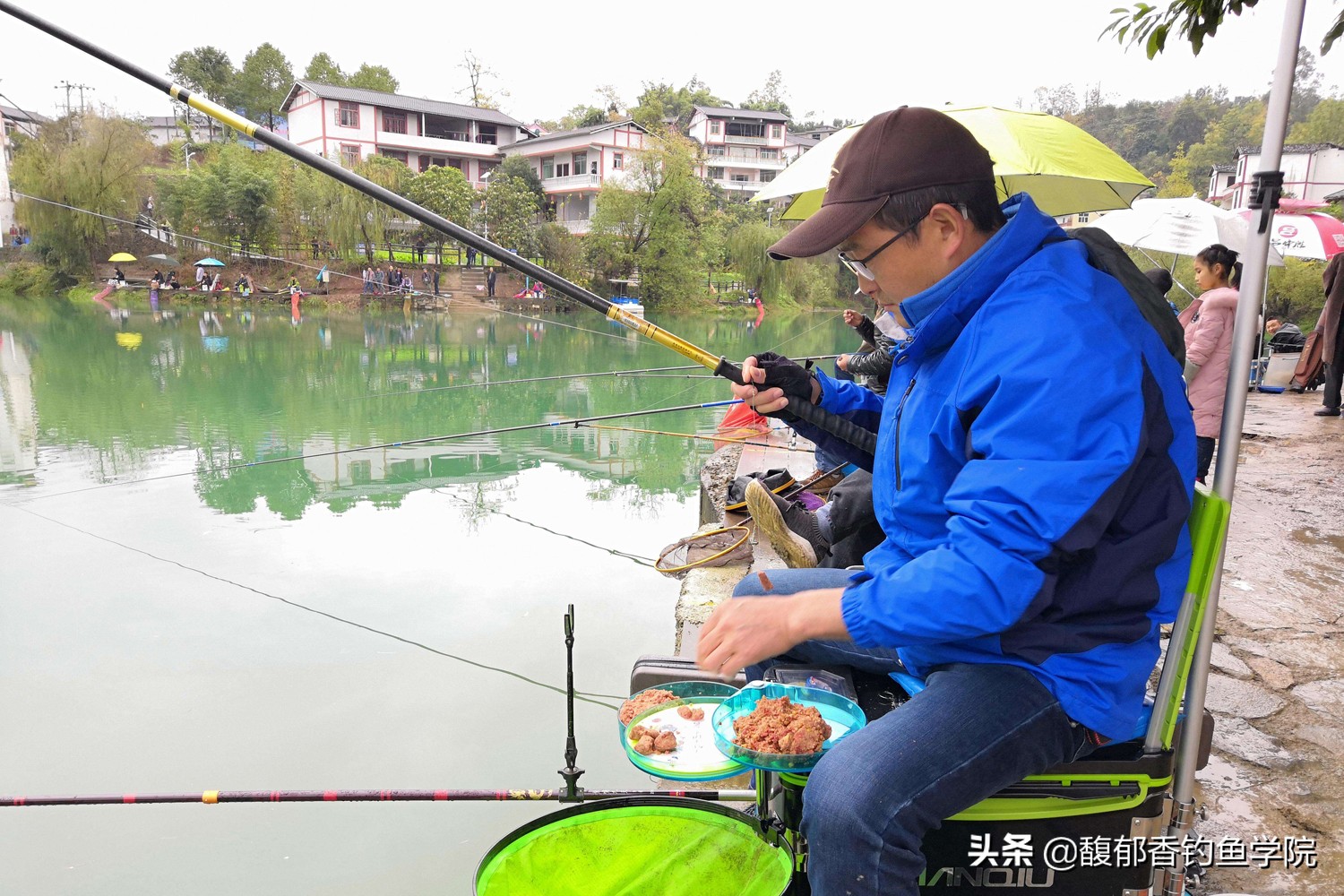 钓黑坑鲫鱼的技巧和方法,钓黑坑鲫鱼的方法与技巧