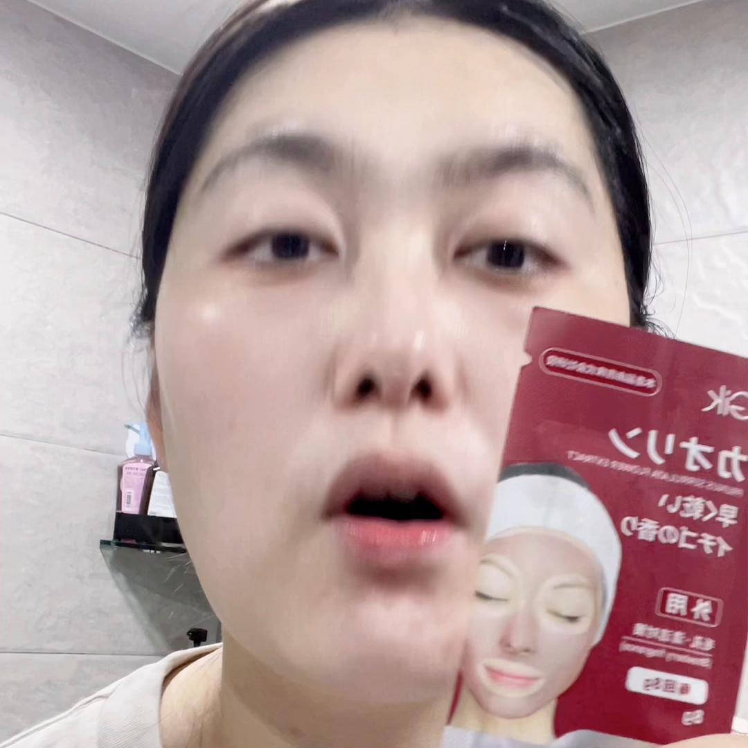 毛孔粗大有黑头如何有效清洁皮肤,毛孔粗大要先吸黑头再收缩毛孔吗