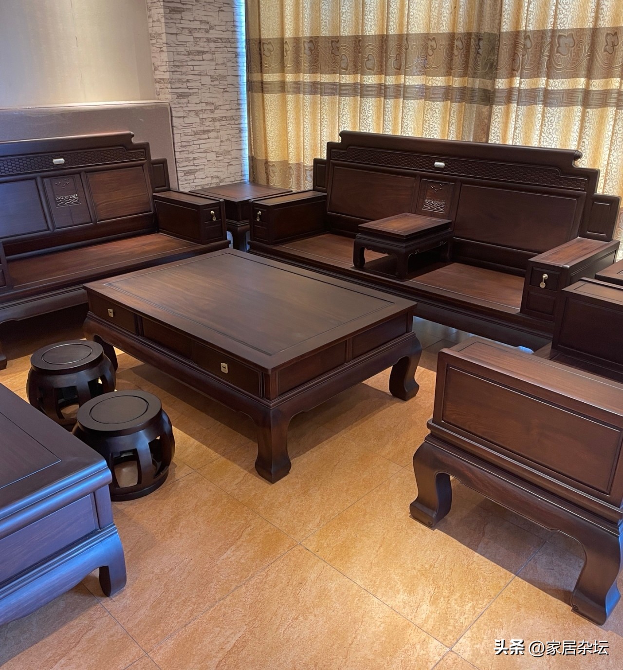 6种沙发正在被淘汰别再买了,这6种沙发正在被淘汰