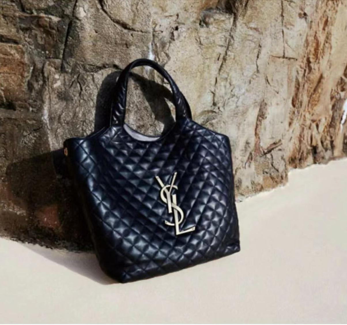 迪奥香奈儿圣罗兰包包哪个好,香奈儿今年最新款包包什么颜色