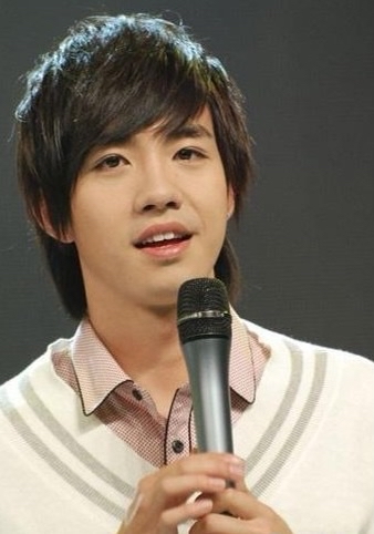 魏晨王铮亮阿穆隆演唱会,王铮亮阿穆隆