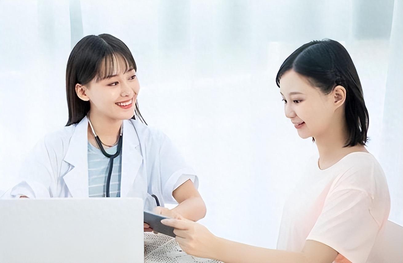 用艾叶熬水洗头3个月有什么变化,艾叶煮水洗头六个月后身体变化