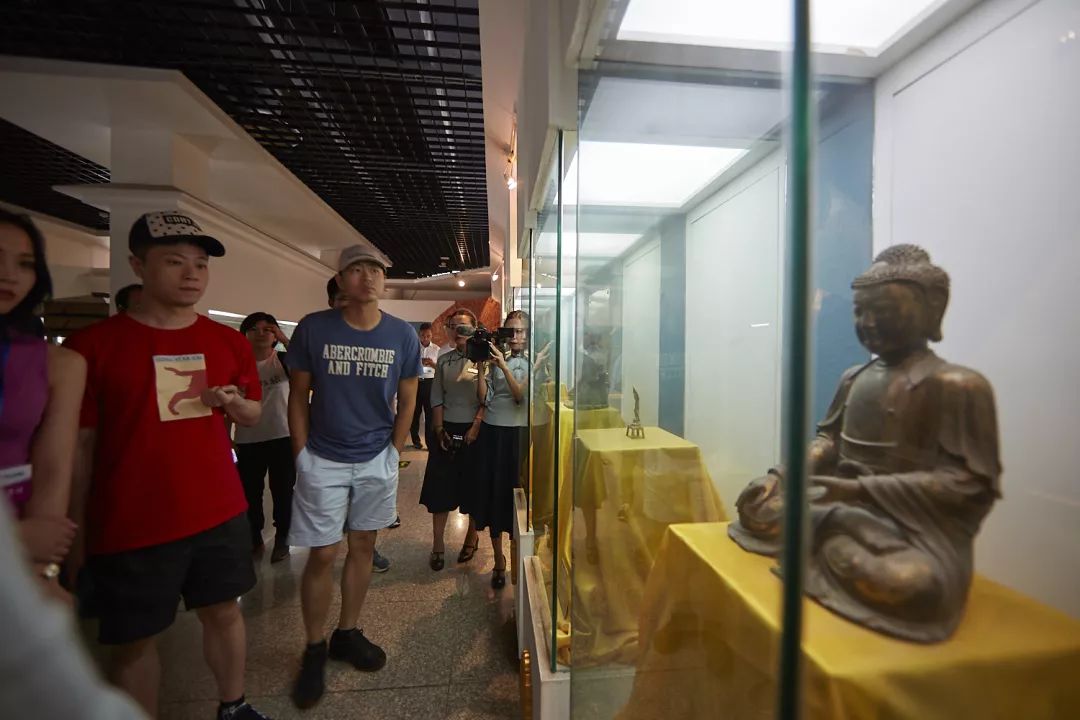 吃到嗓子眼的牛肉面,吃到嗓子眼的榴莲自助