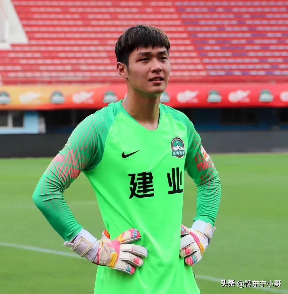 建业门将王国明效力于哪些队伍,中超门将王国明现在在哪里