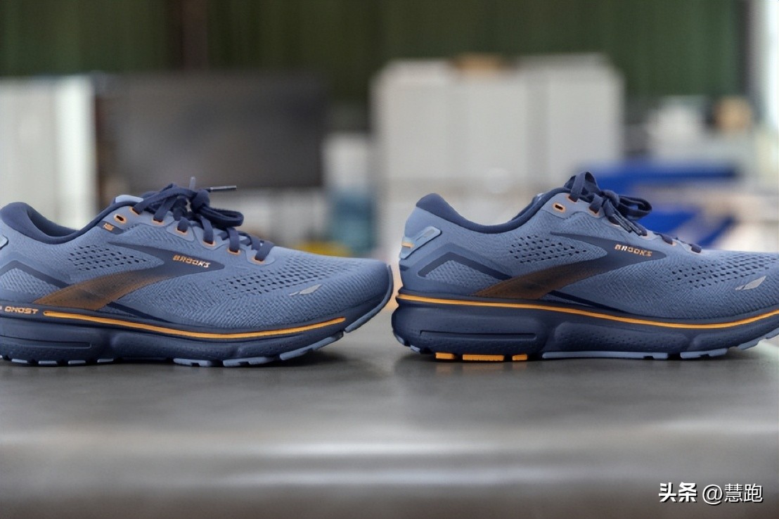 灵动飘逸的脚感你体验过吗？这双跑鞋可以给你答案
