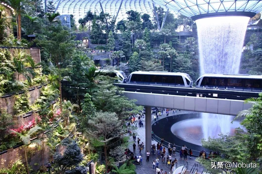 这样的飞机你敢坐吗,令人震撼的机场