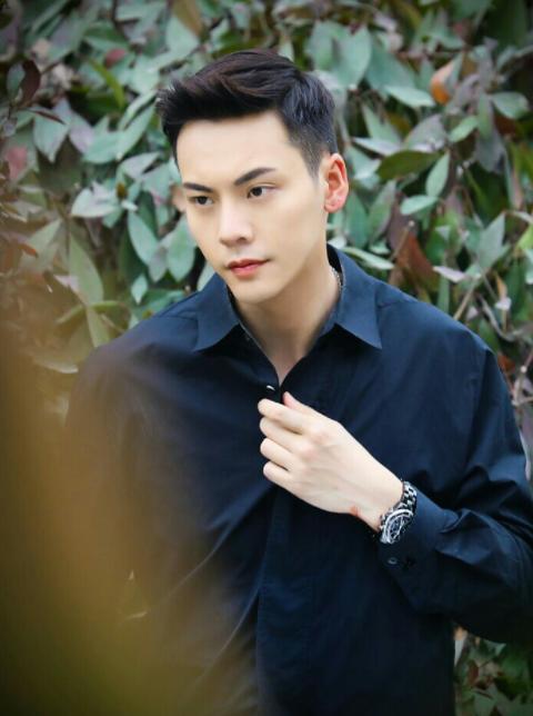 沙溢聂远头发稀疏,沙溢聂远头顶稀疏