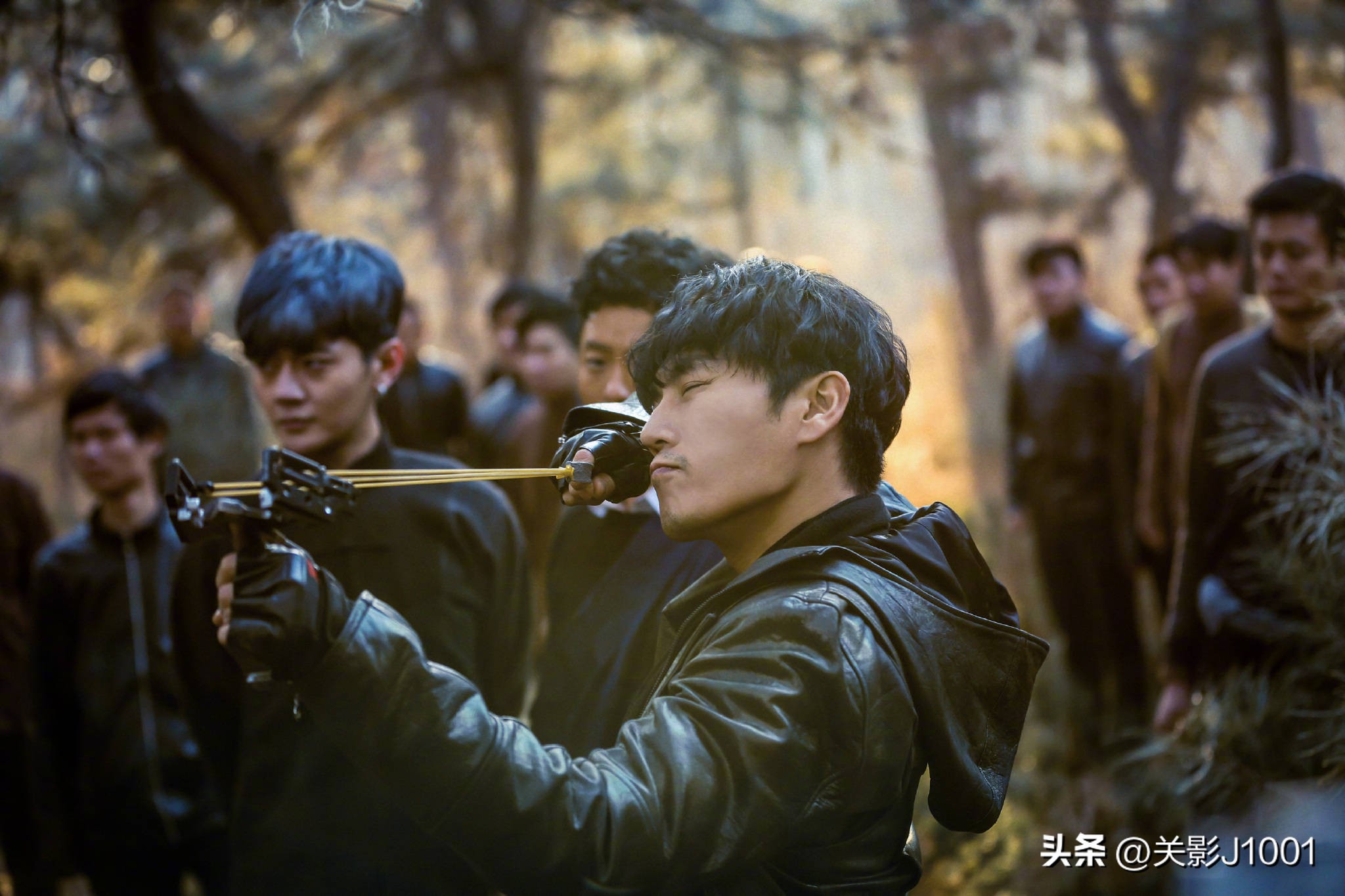 盗墓贼去楼兰古墓盗墓,中国史上第一部盗墓片