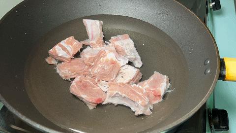 怎么熬玉米排骨汤才鲜美,排骨汤玉米汤怎么才能有味道