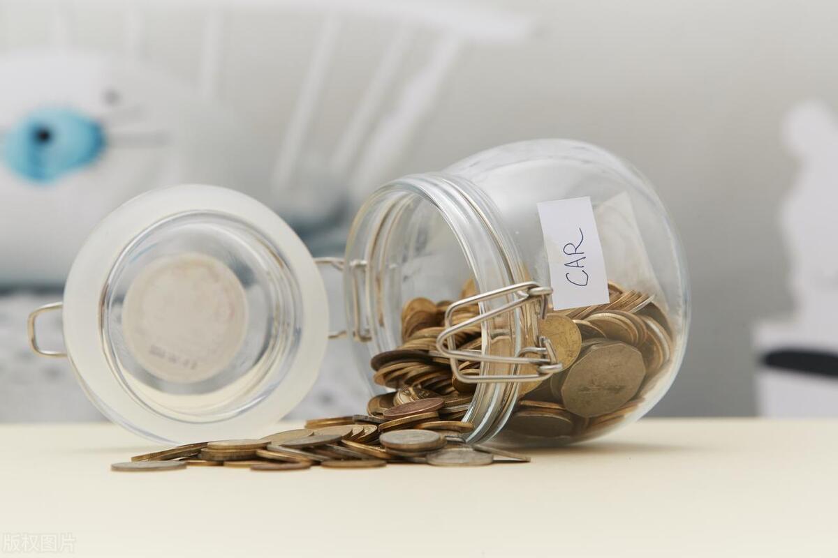 买二手房什么时候交首付款合适,在北京买二手房交定金一般交多少