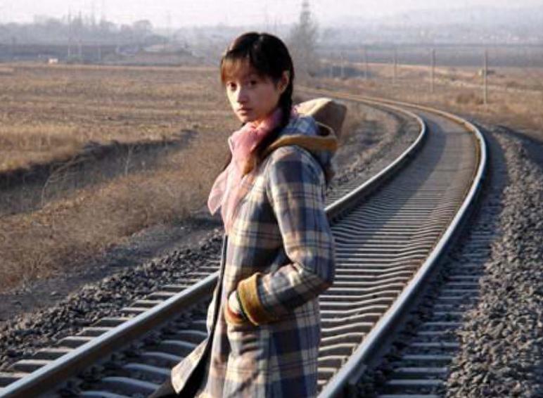 回顾“我是性感，不是浪”：朱亚文敢为艺术“献身”，对妻子却很