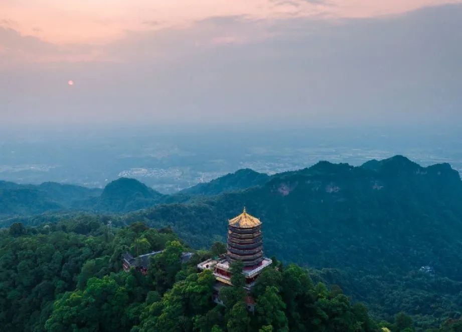 青城山六善酒店泳池别墅,青城山六善酒店推荐