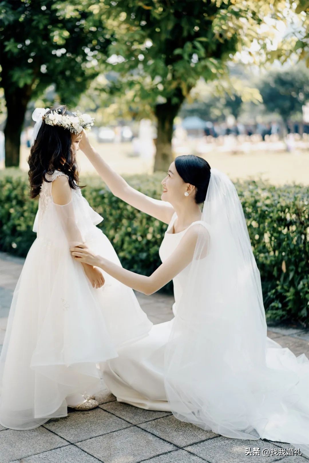 婚礼发红包的习俗讲究,婚礼现场新人发红包怎么发