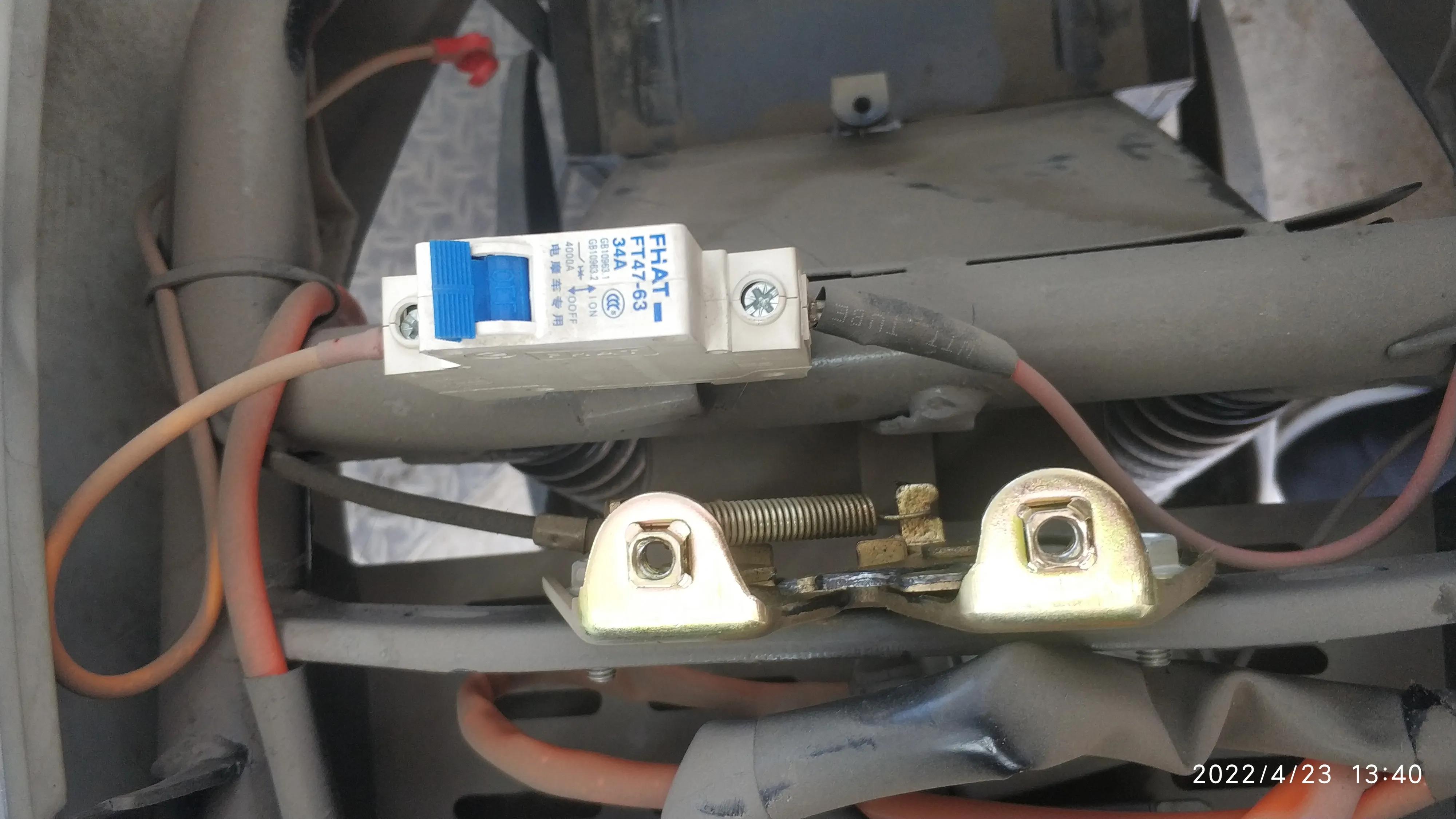 绿驹k18和k16电动车哪个好,绿驹k16电动车72v32a能跑多少公里