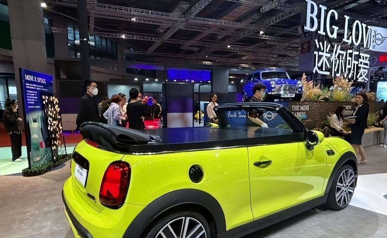 因为两个冰淇淋损失200亿视频,宝马冰淇淋事件原视频女主