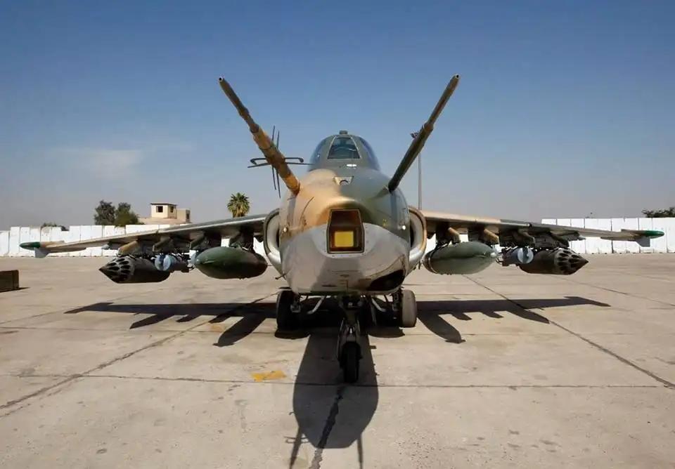 歼10可以挂多少弹,歼10打得过幻影吗