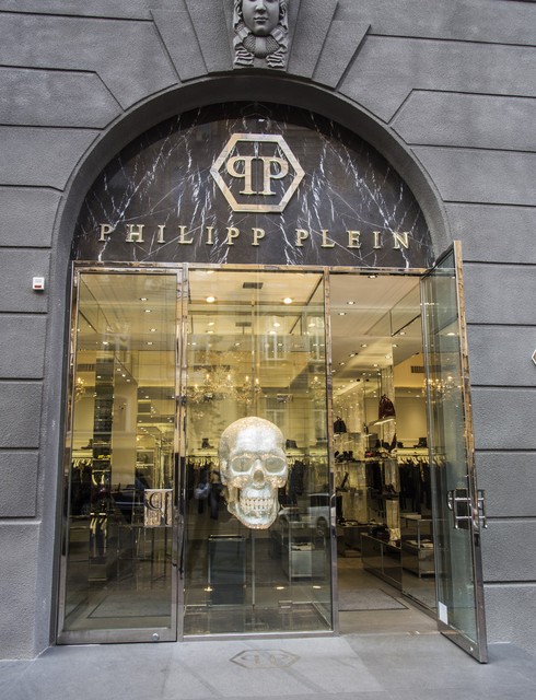 如何创立一个自己的服装品牌,如何打造服装品牌的方法和技巧