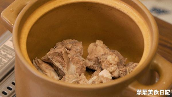 喉咙干到发哑,润嗓子润肺喝什么