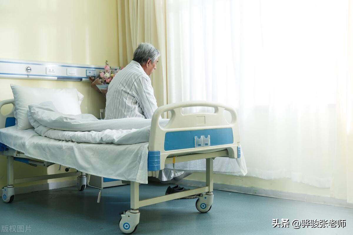 老人心脏支架十年又发生脑梗,父亲脑梗住院医生没放支架