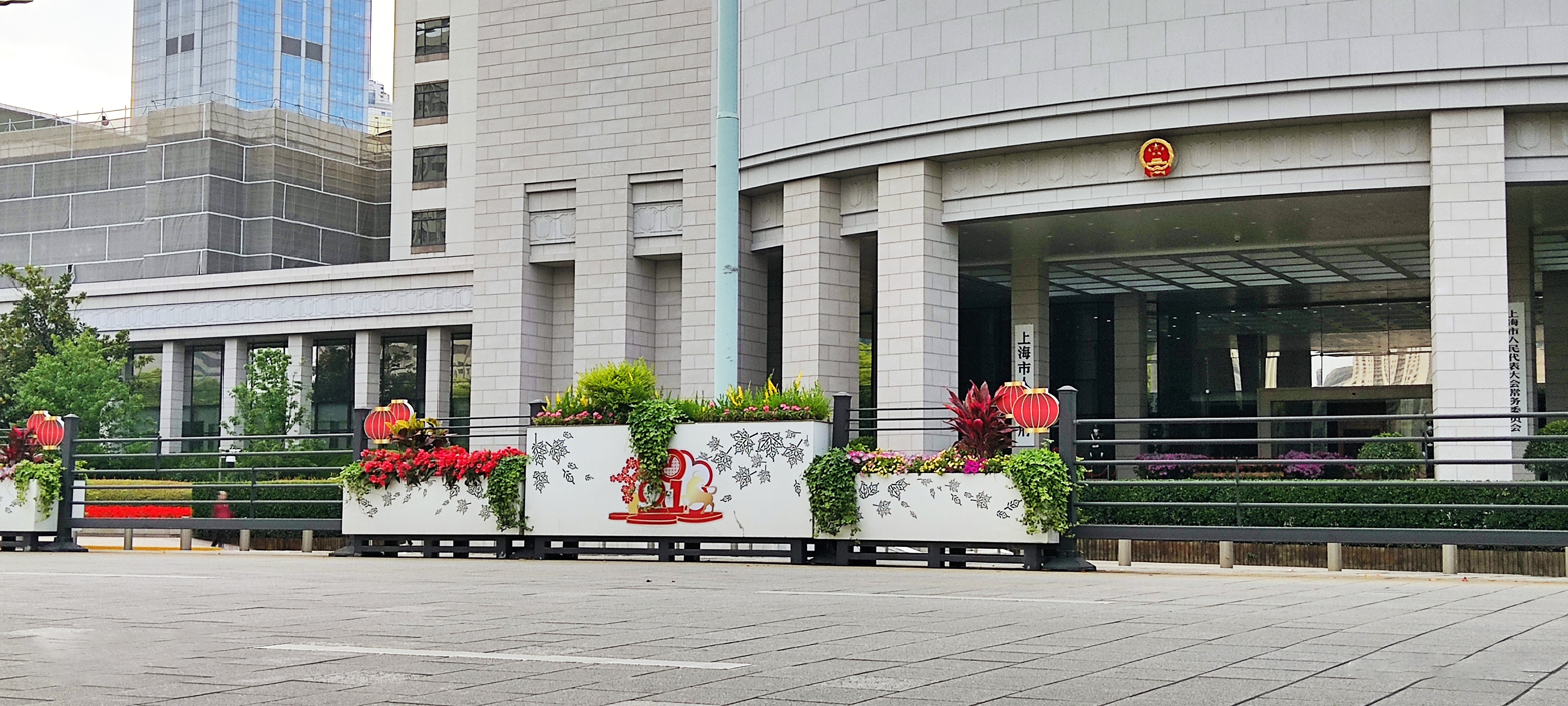 心怀感恩,春泥不语|上海市政道路提升