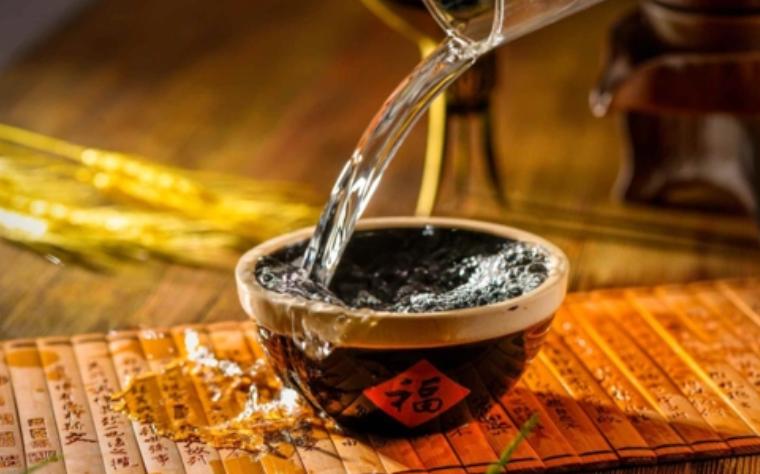 好喝不贵的10款纯粮食酒推荐,十款便宜又好喝的纯粮食酒排行榜