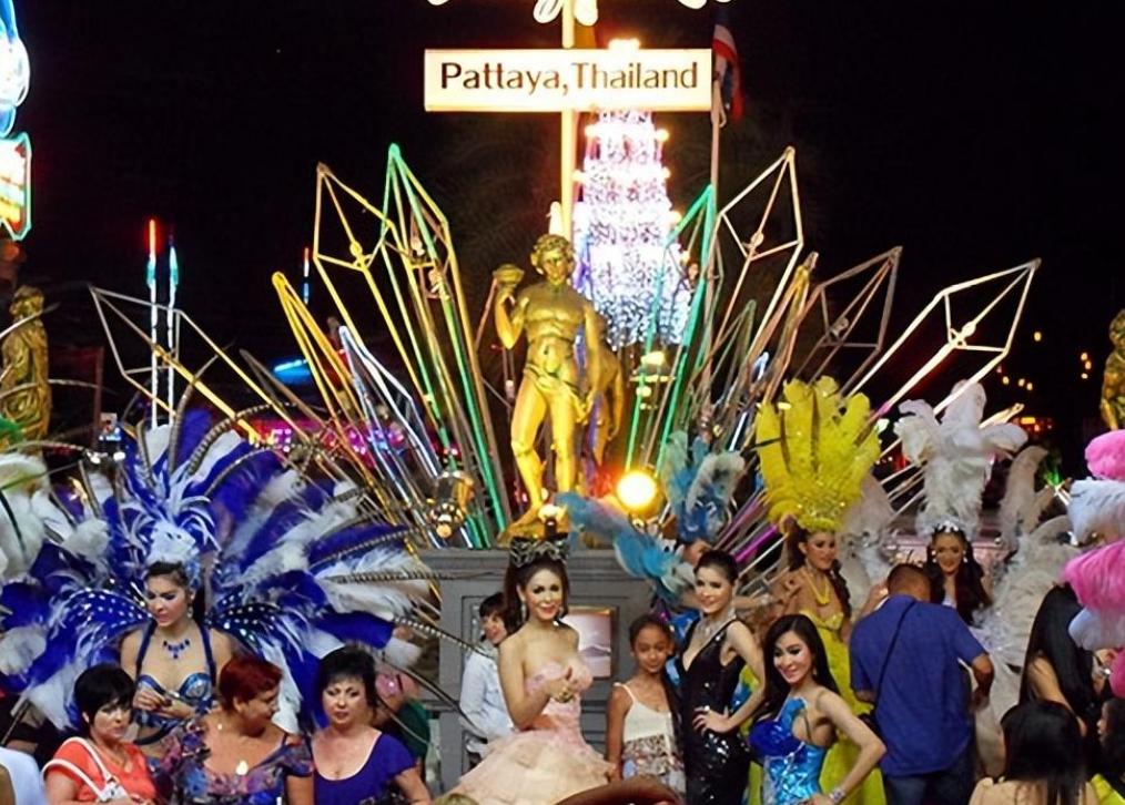 泰国人妖生活到底有多惨？揭秘从事风俗业的泰国人妖真实生活现状