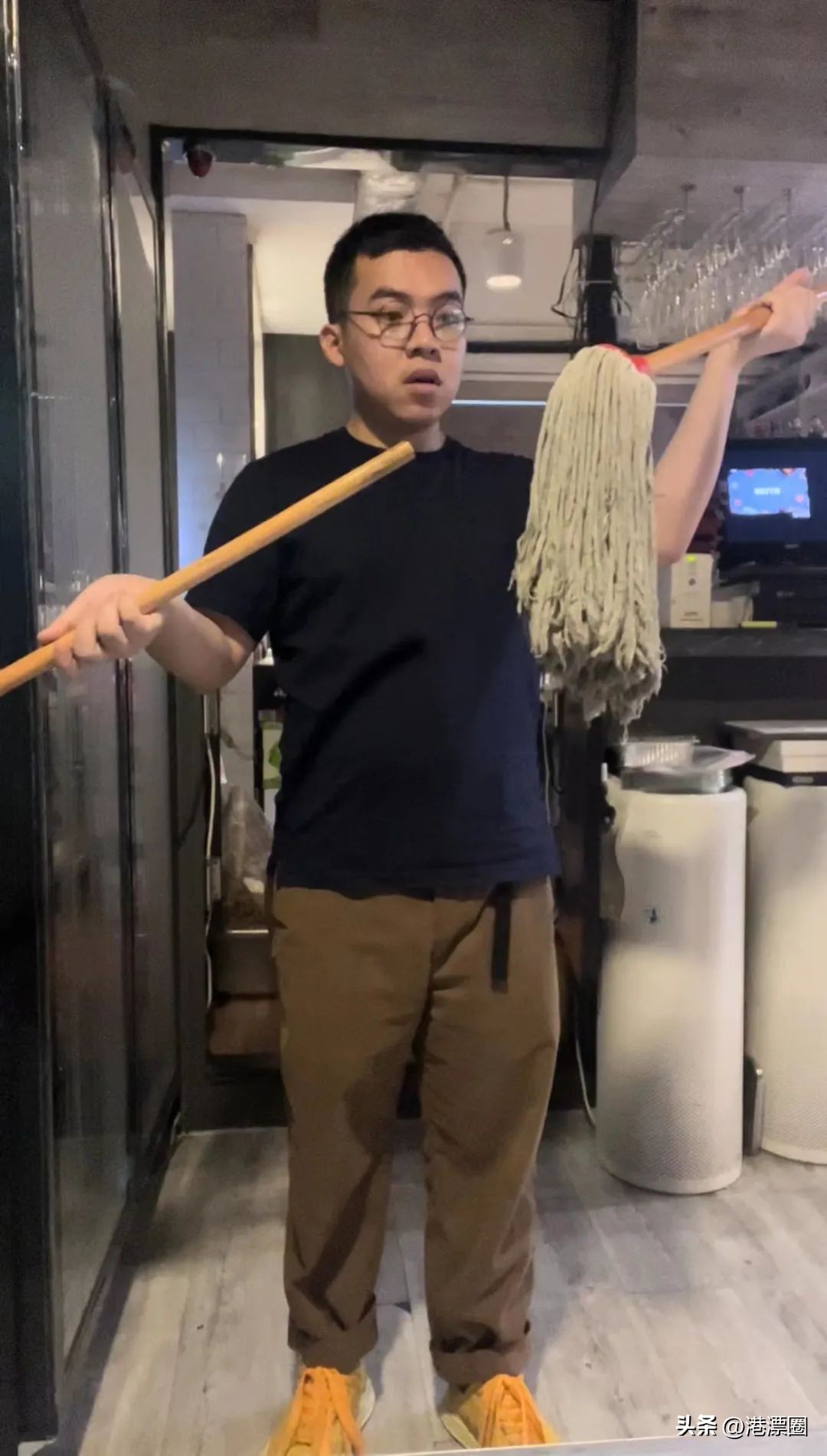 在香港开餐馆赚钱吗,去香港洗碗多少钱一个月