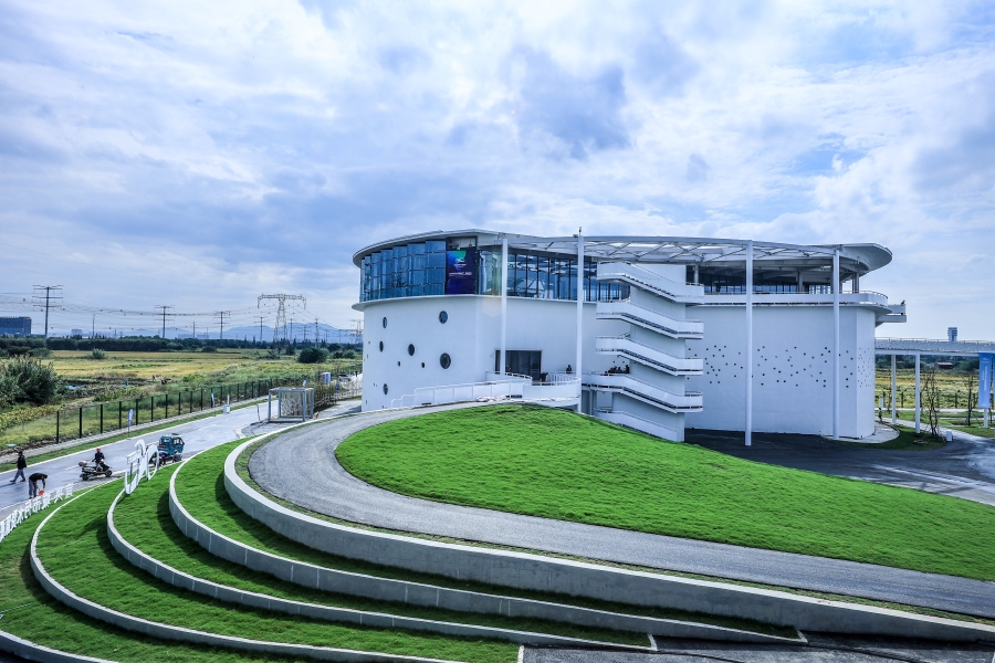 “污水”转一圈就能喝，一家神奇的工厂