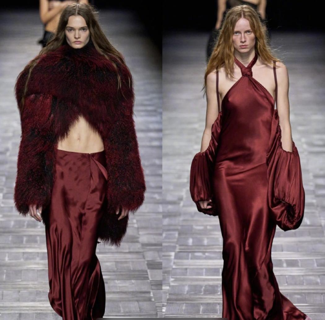 黑丝、抱胸、裸身，娱乐圈没被扒出的“*裤底**”，全在时尚周暴露了