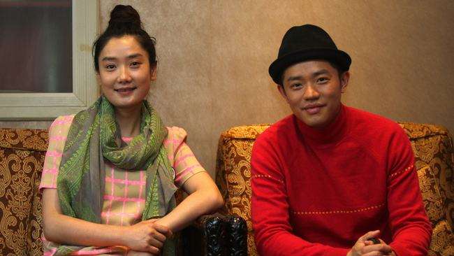 凤凰传奇24年前的约定五五分账,凤凰传奇凭什么五五分账