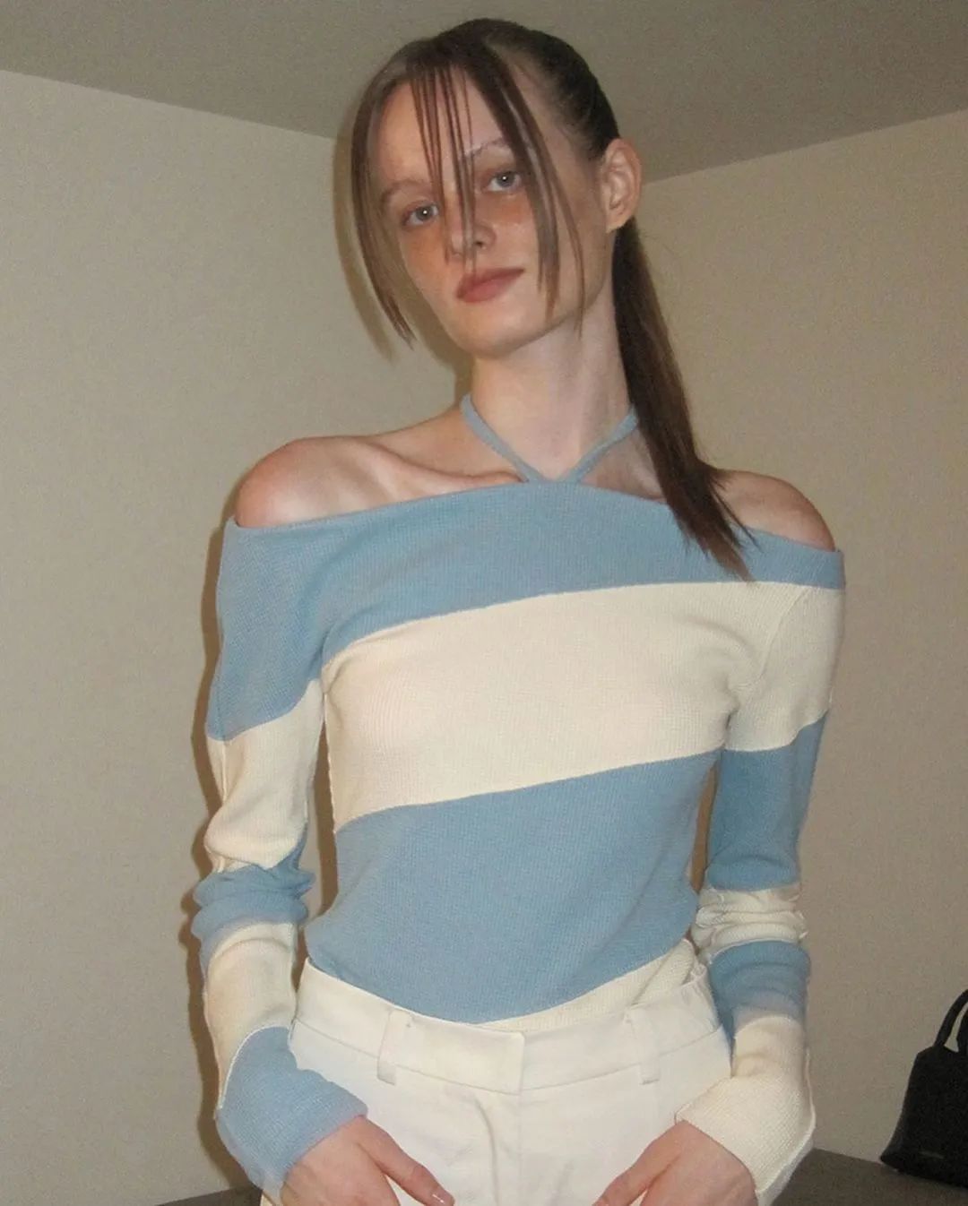 看韩国的衣服应该搜什么,韩国女生都穿什么风格的衣服