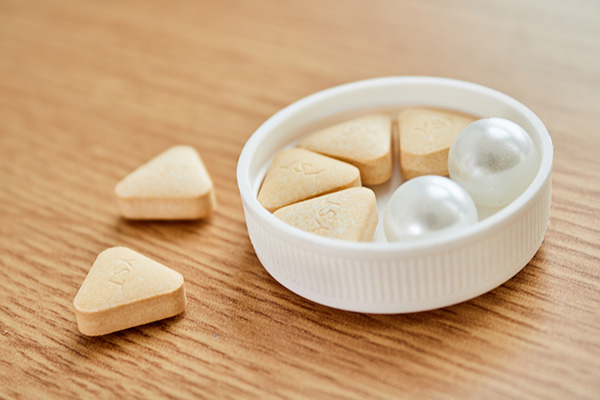 如果身体缺乏维生素b12有哪些反应,如果身体缺少维生素d会怎样