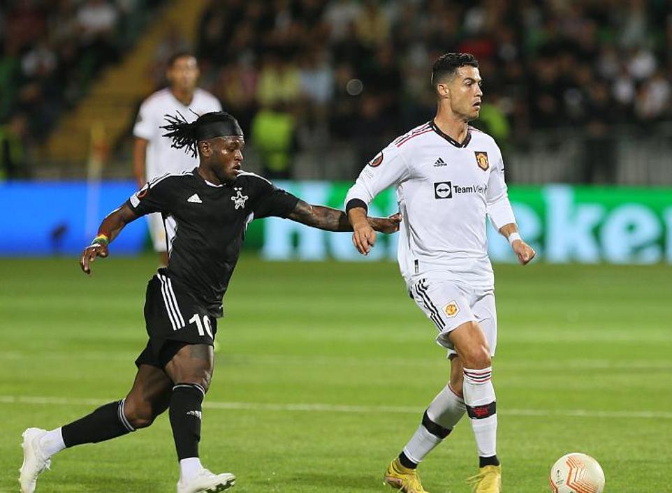 2020年足坛十大收入最高的球员,足坛50大影响力人物梅西压c罗