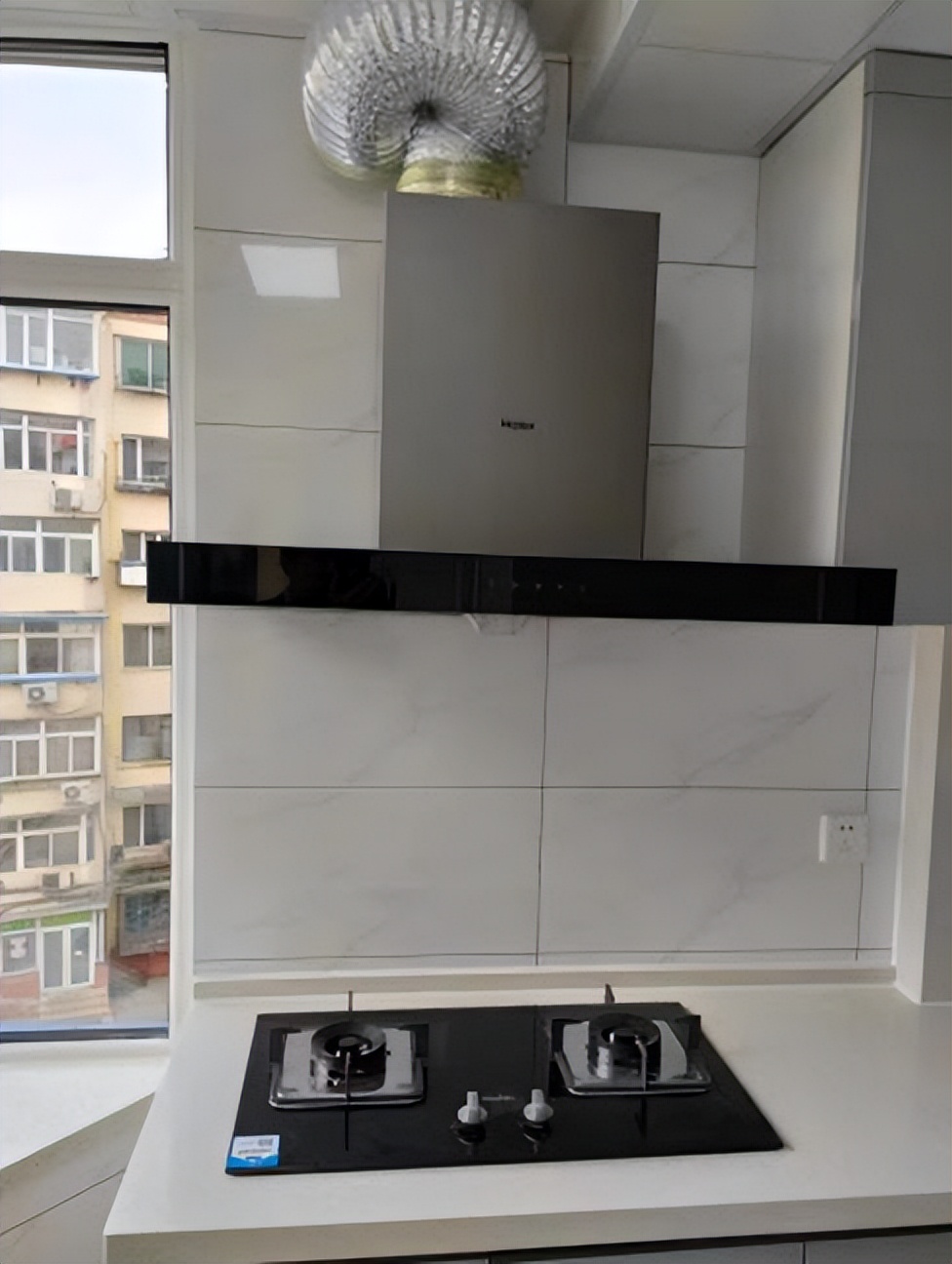 买油烟机一定要注意五个大坑,为什么不建议买传统油烟机