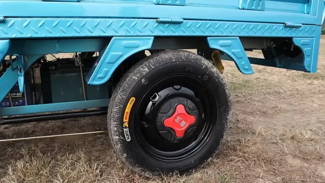 库存宗申金彭三轮车清仓,金彭宗申最新款电动封闭三轮车