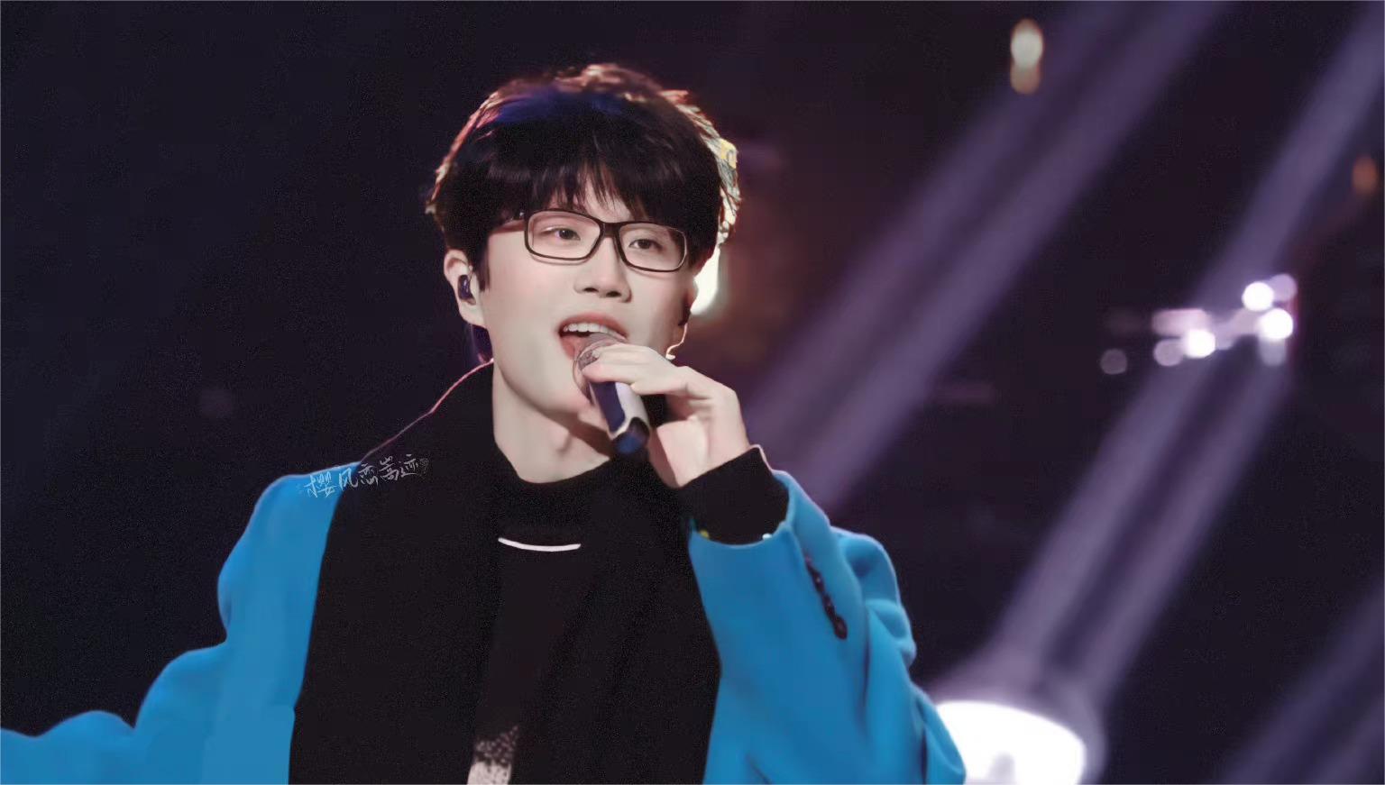 湖南卫视跨年晚会2024有许嵩吗,许嵩湖南跨年演唱会开场介绍